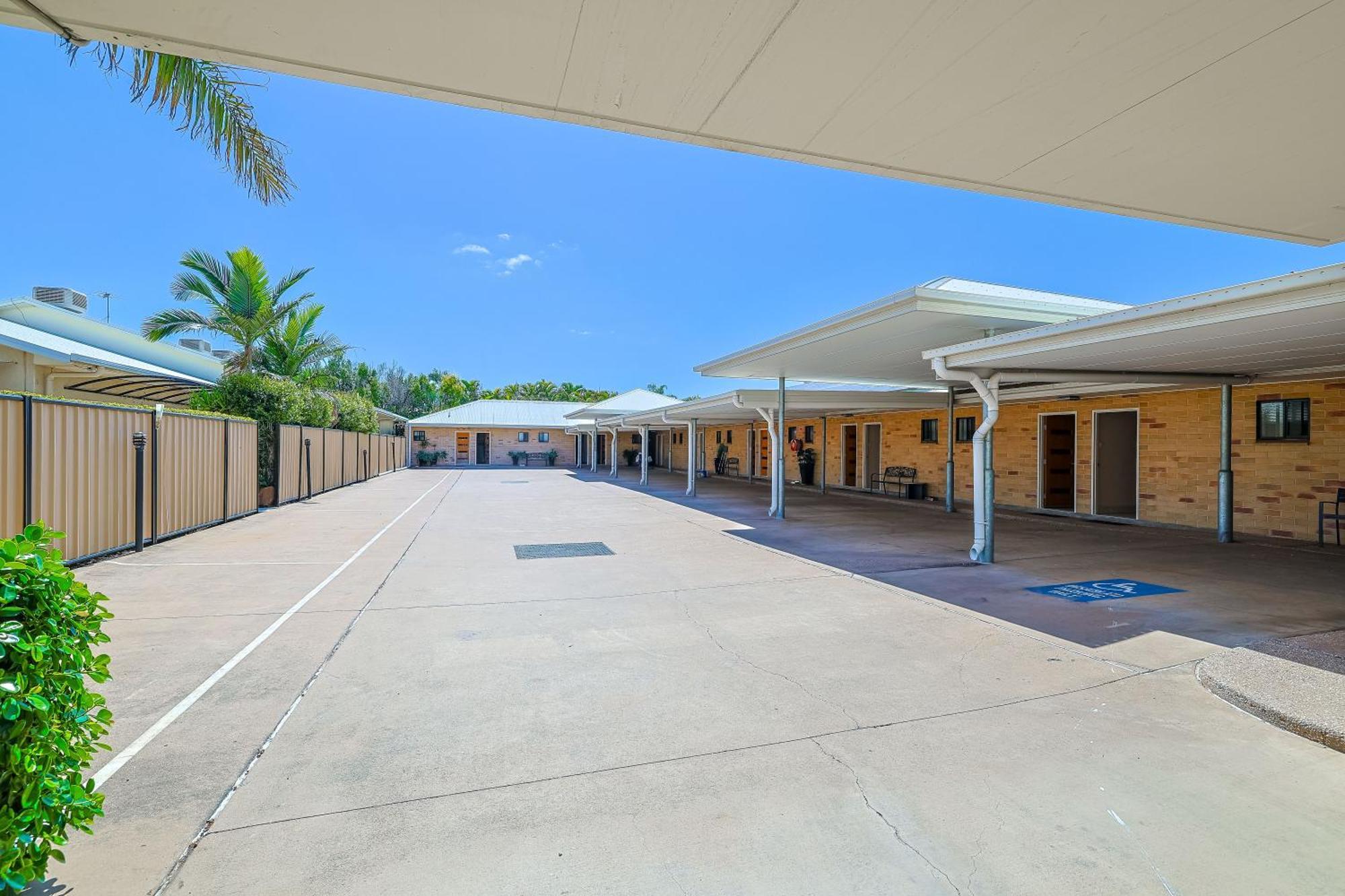 Emerald Central Palms Motel Exterior foto